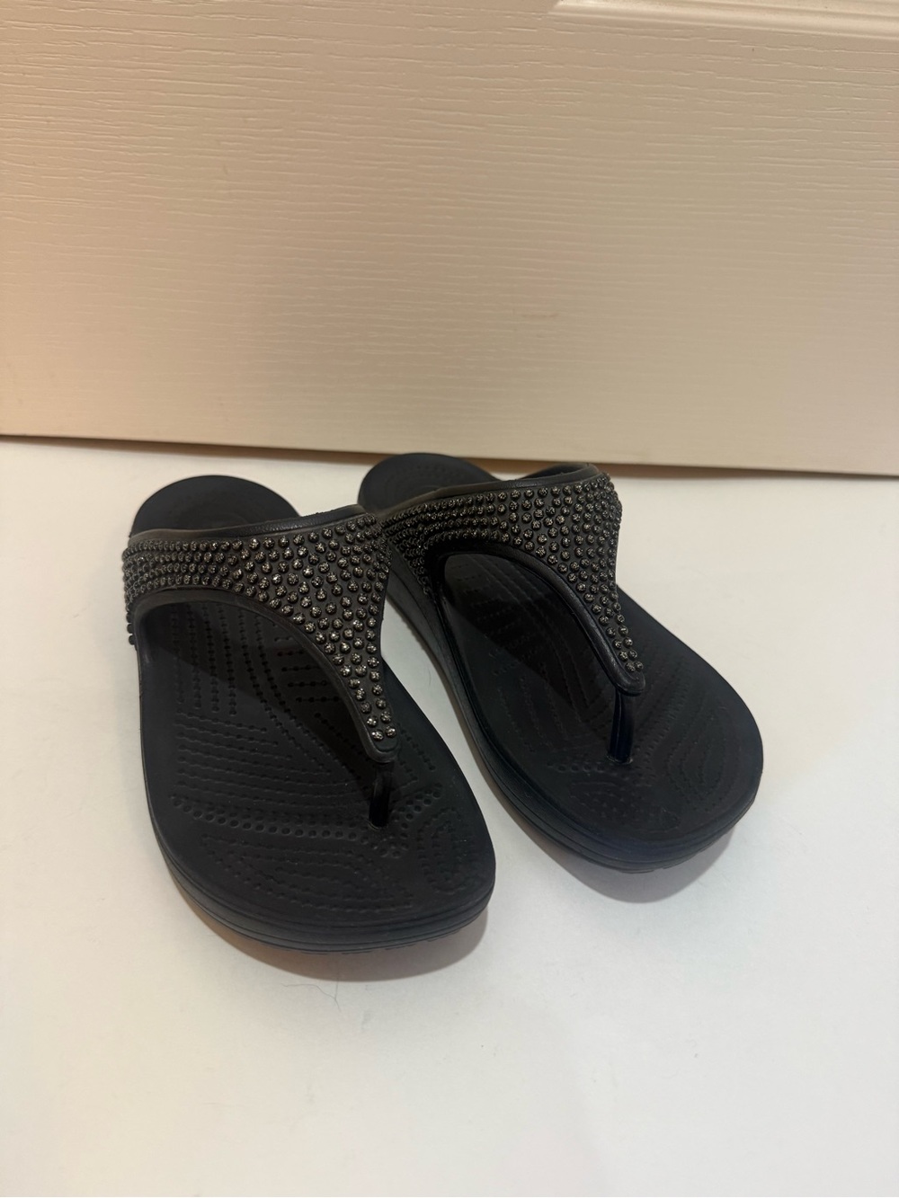 CROCS Black Slip-On with Faux Rhinestones size 8 - Picture 2 of 6